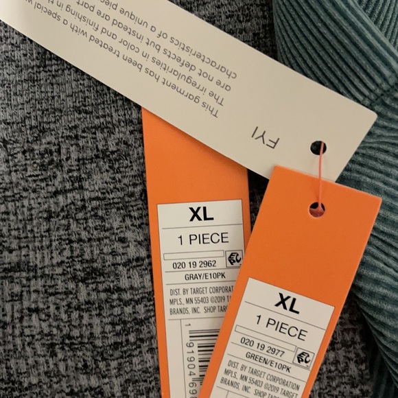 XL Colsie Ribbed Biker Shorts - Picture 2 of 2